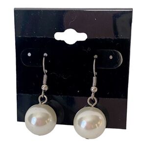 Faux White Pearl Fashion Women Earrings